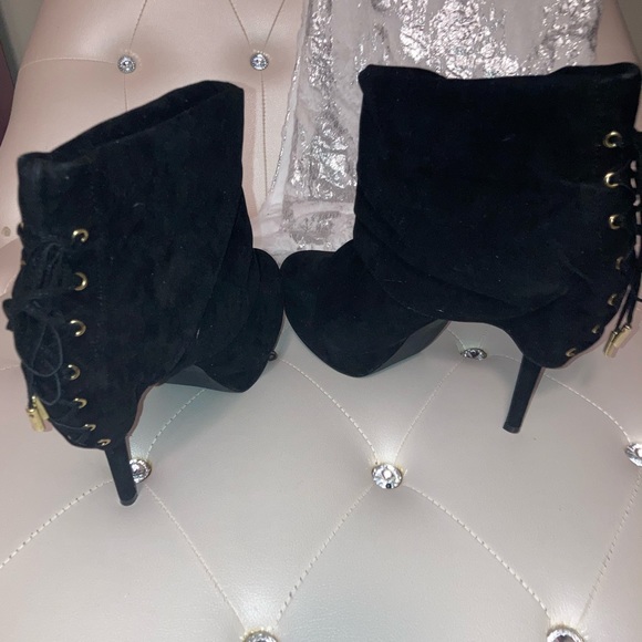 NEW Colin Stuart Black Faux Suede Corset Back Platform Ankle Boots Size 11B - Picture 6 of 9